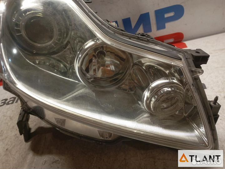 Фара передняя правая nissan fuga