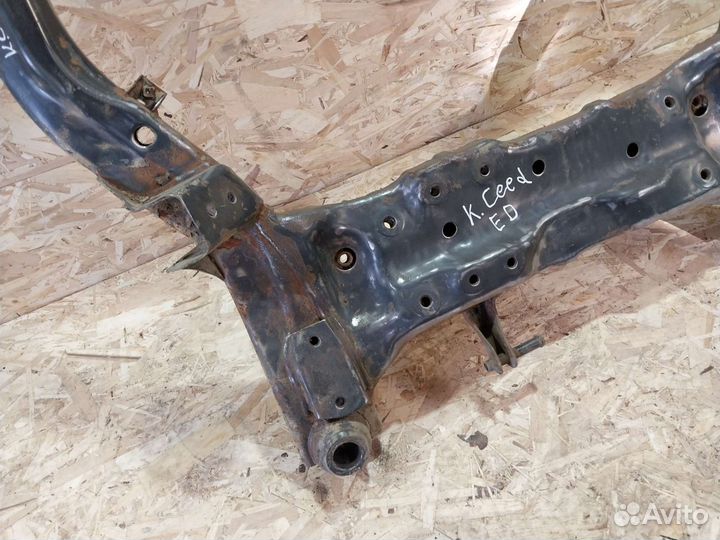 Подрамник Kia Ceed ED 2006-2012 балка передняя