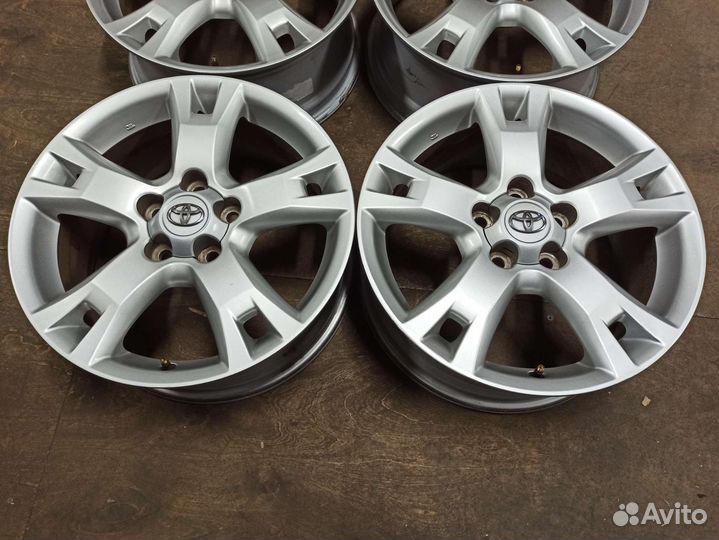 Диски Тойота Рав-4 17 5х114,3 ET45 из Японии