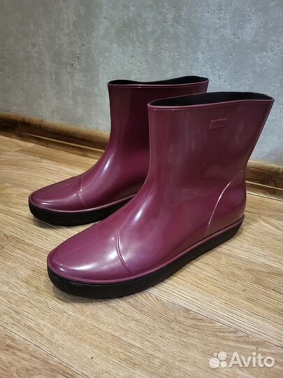 Резиновые сапоги