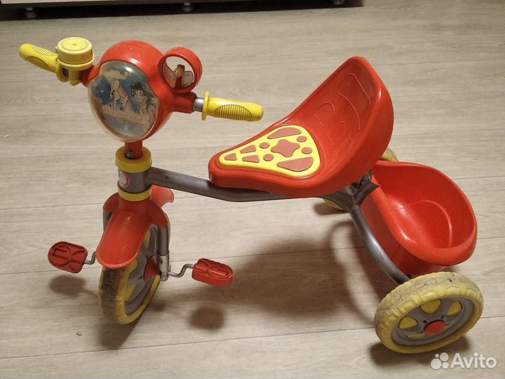 Детский трехколесный велосипед