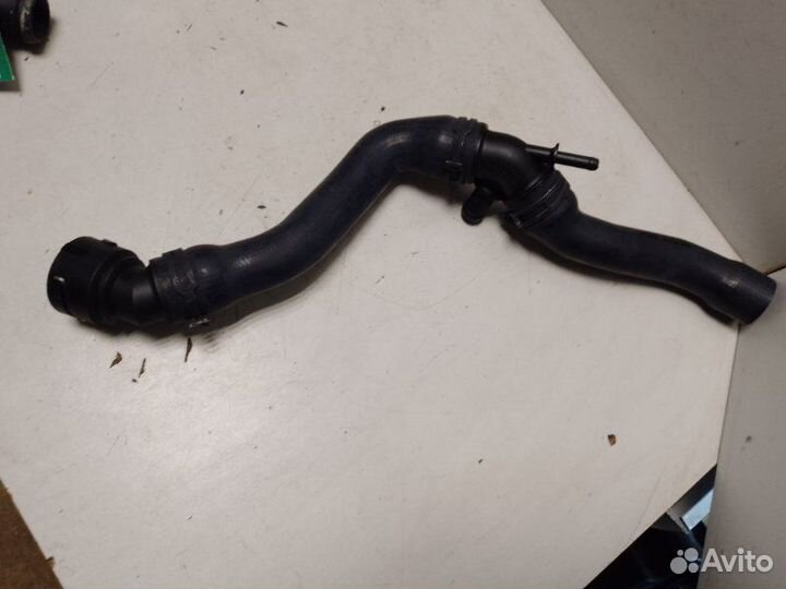 Патрубок охлаждения Volkswagen Golf Iv/Bora