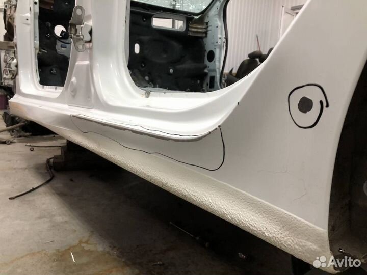 Порог со стойкой левый Hyundai Solaris 2010-2017