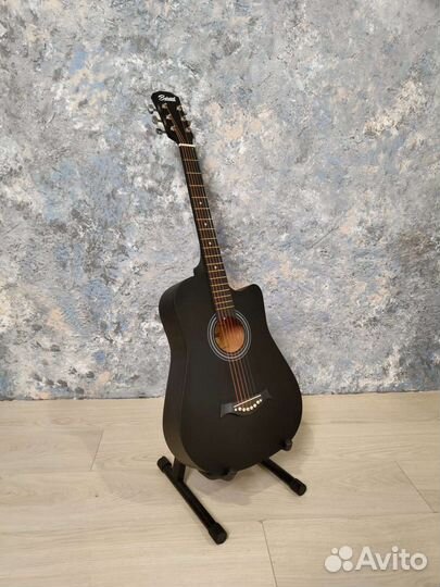 Гитара акустическая