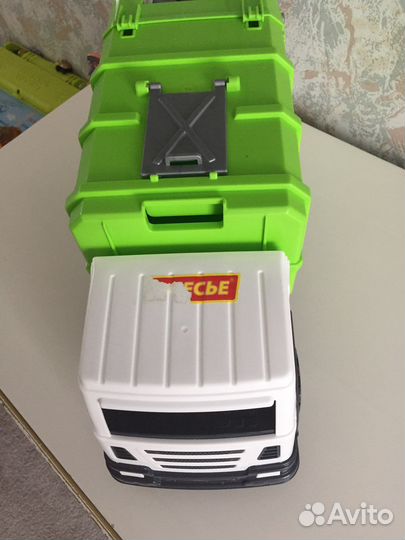 Мусоровоз игрушка