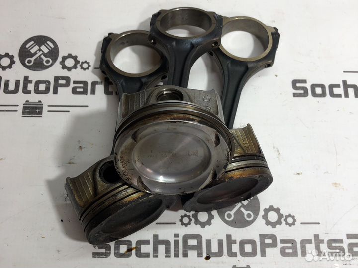 Поршня на двигатель M264 GLC