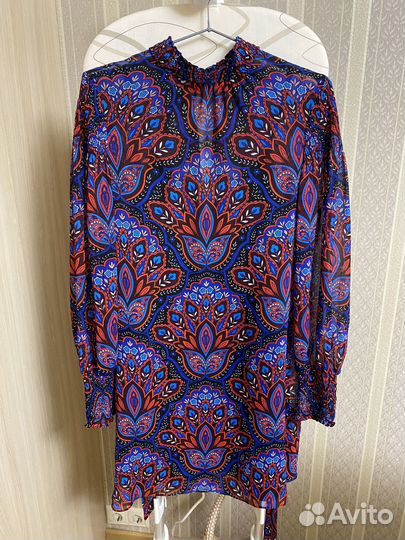 Платье яркое