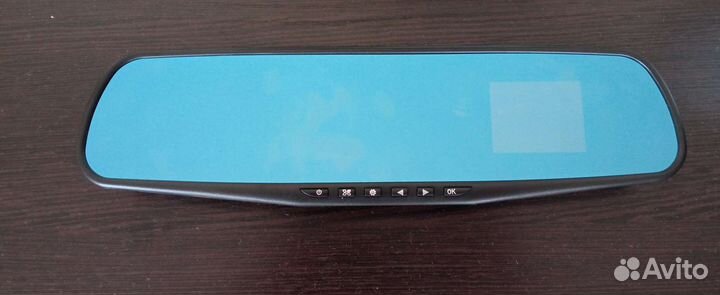 Видеорегистратор в зеркало