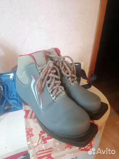 Лыжные ботинки marax