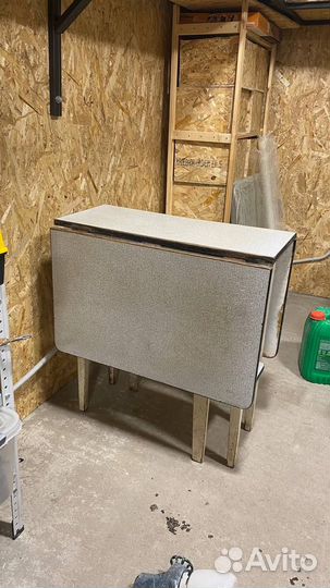 Стол книжка