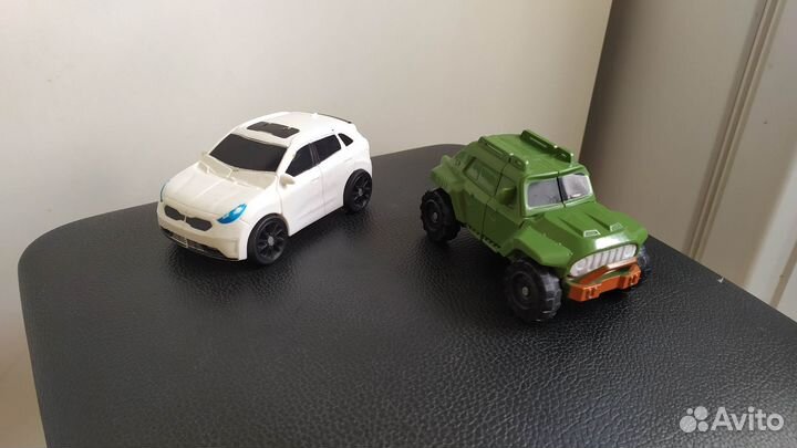 Игрушки машинки трансформеры