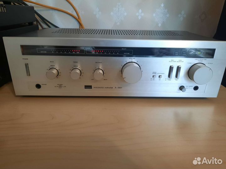 Интегральный усилитель sansui A-3001