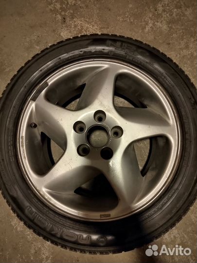 Литой диск с резиной