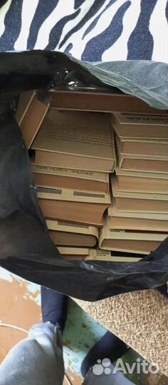 Книги отдам даром бесплатно в дар