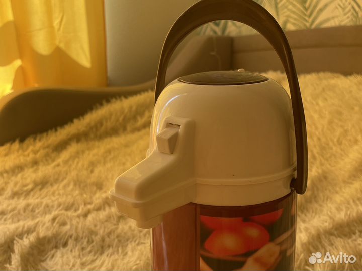 Термос с помпой