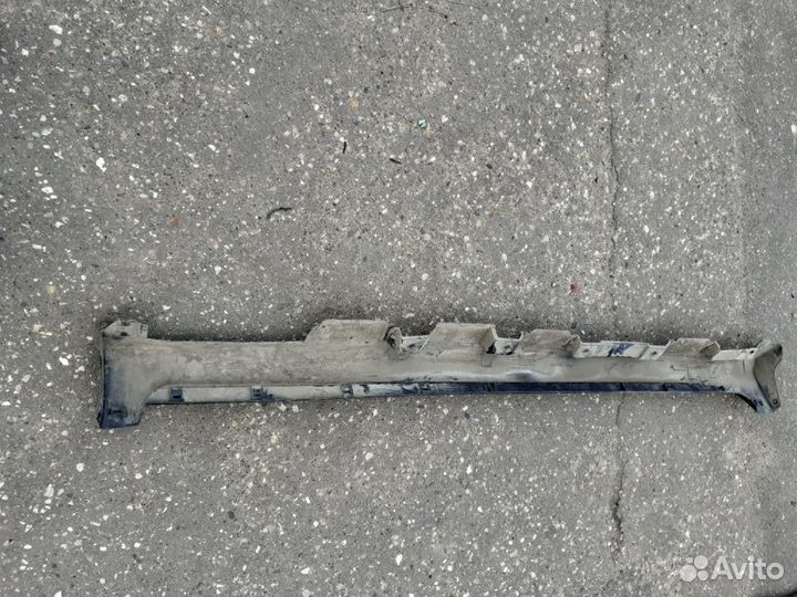 Накладка порога левого toyota camry 2017г