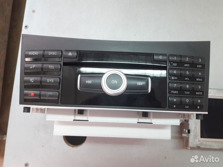 Команд с монитором для Mercedes-Benz