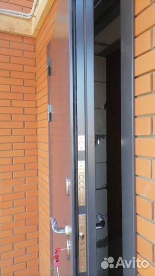 Дверь входная