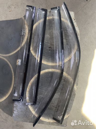 Ветрокики на Toyota Land Cruiser 300