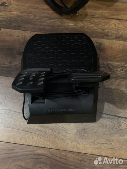 Игровой руль с педалями Thrustmaster T80