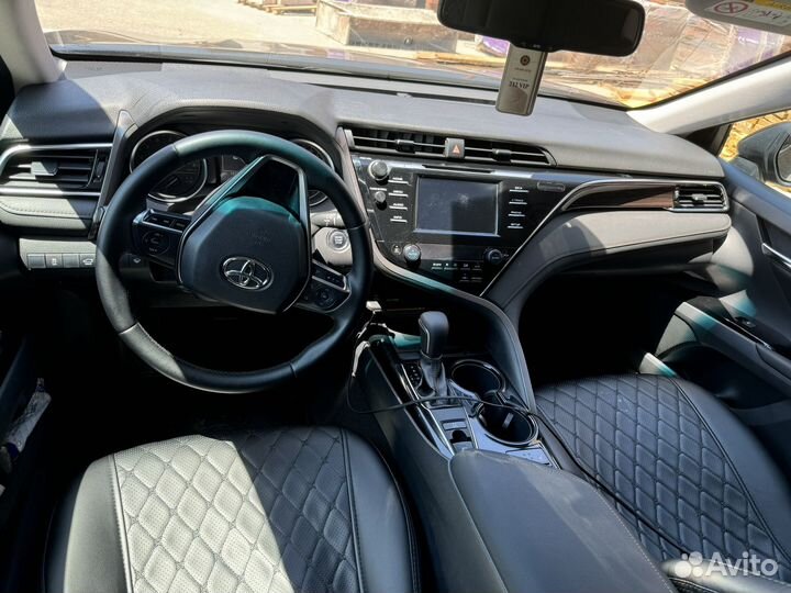 Toyota Camry 2.5 AT, 2019, 170 000 км