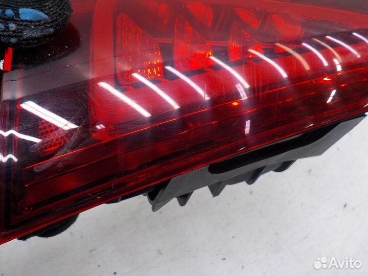 Фонарь задний правый внутренний Mercedes-Benz V167