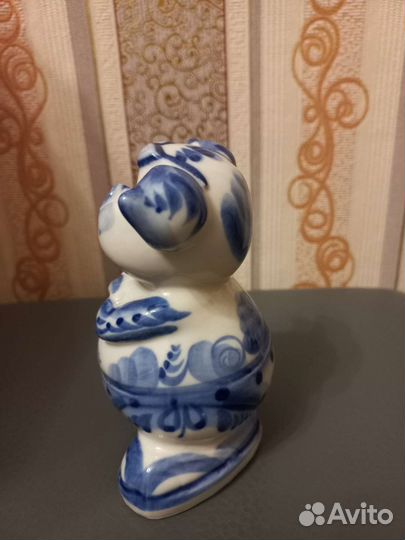 Гжель фигурка