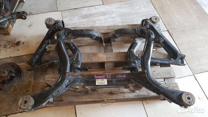 Задний подрамник Volkswagen Touareg 3.2 2006