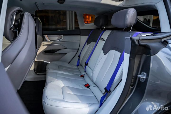 Аренда авто hiphi Y