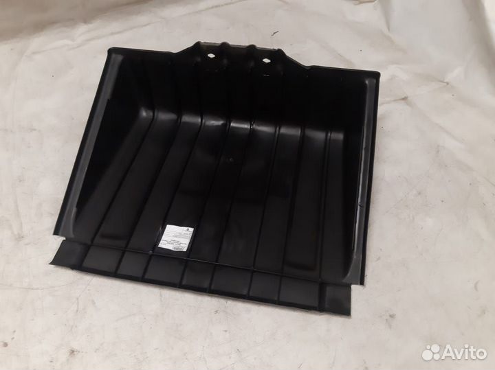 Крышка акб MAN TGL TGM TGA TGS TGX