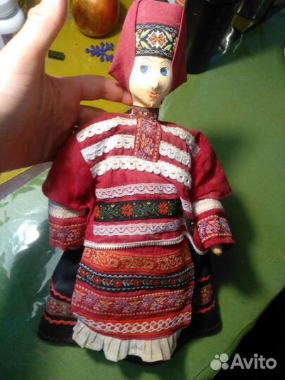 Кукла в национальном костюме