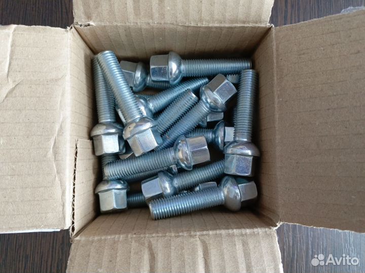 Колесные болты (20 шт.)