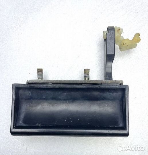 Мицубиси Ручка наружняя задней крышки багажника