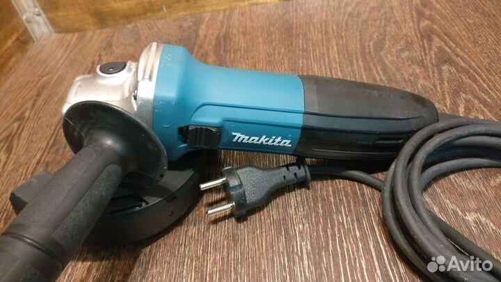 Ушм Makita GA5030
