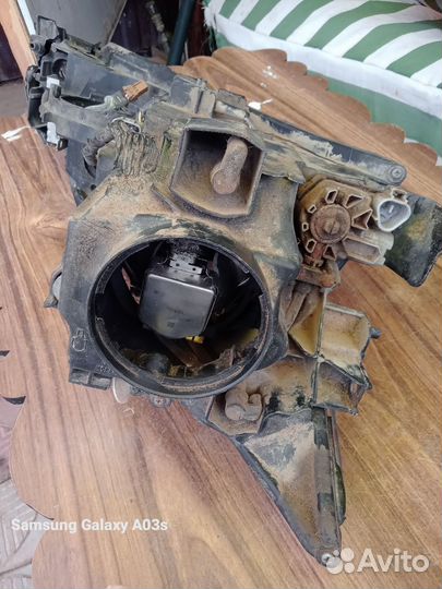 Фара левая mazda 6 gg. Корпус сломан