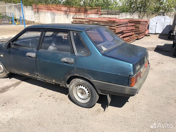 ВАЗ 21099 1.5 МТ, 1999, 300 000 км