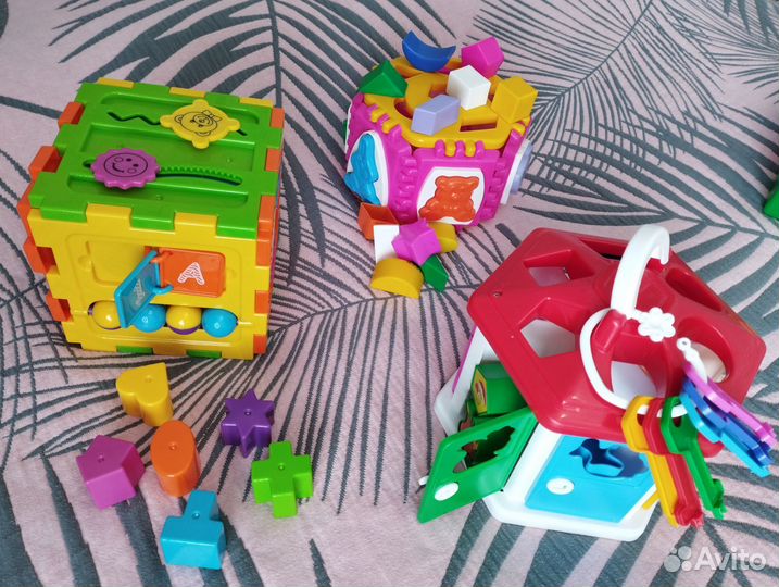 Игрушки и развивающие игры до 3 лет