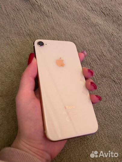 iPhone 8, 64 ГБ