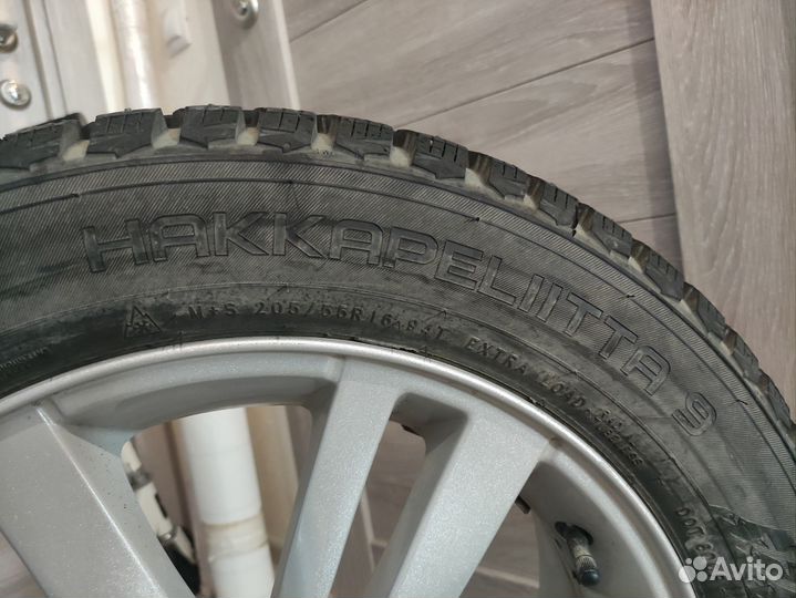 Nokian Tyres Hakkapeliitta 9 20.5/55 R16