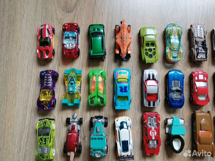 Машинки Hot wheels