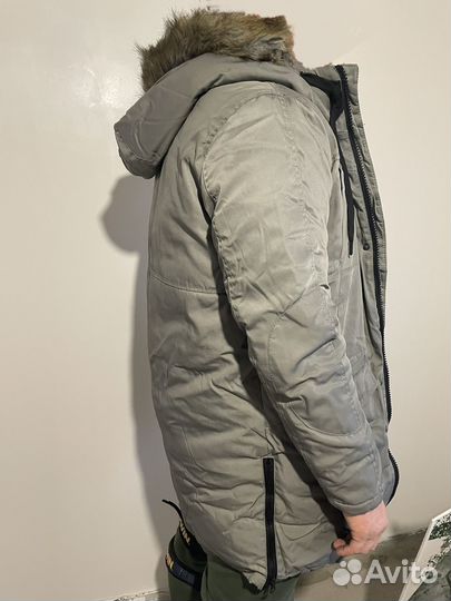 Мужская зимняя парка с мехом Bershka