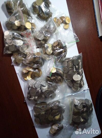 Продам монеты