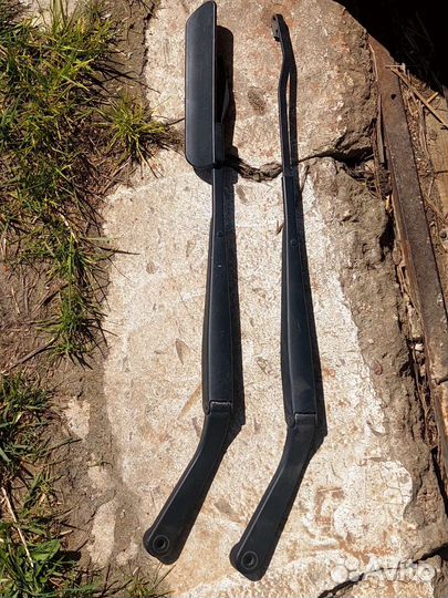 Поводок дворника