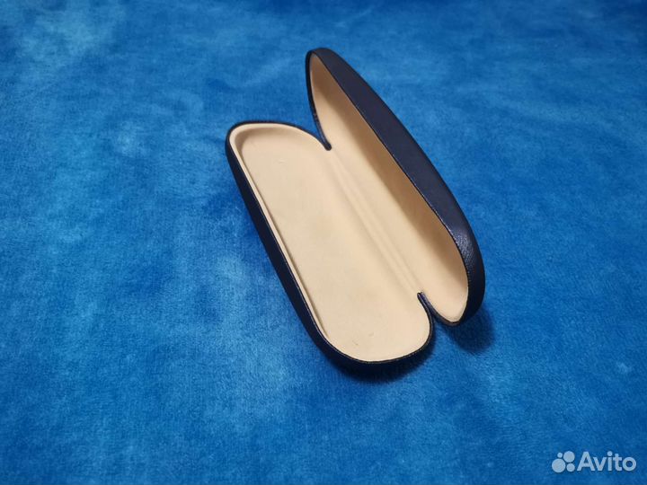 Футляр для очков