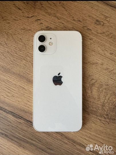 iPhone 12, 64 ГБ