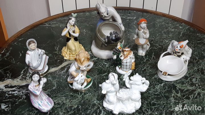 Фарфоровая Статуэтка