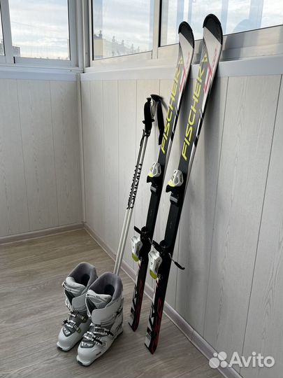 Горные лыжи женский комплект Fischer, Tecnica