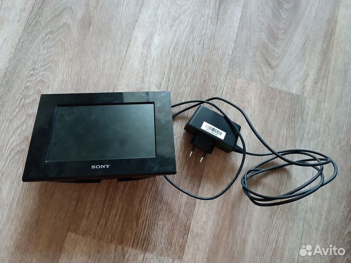 Цифровая рамка Sony