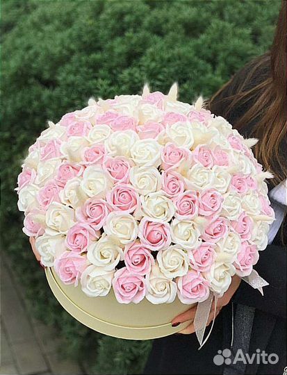 Букет цветов из 51, 55, 101 розы