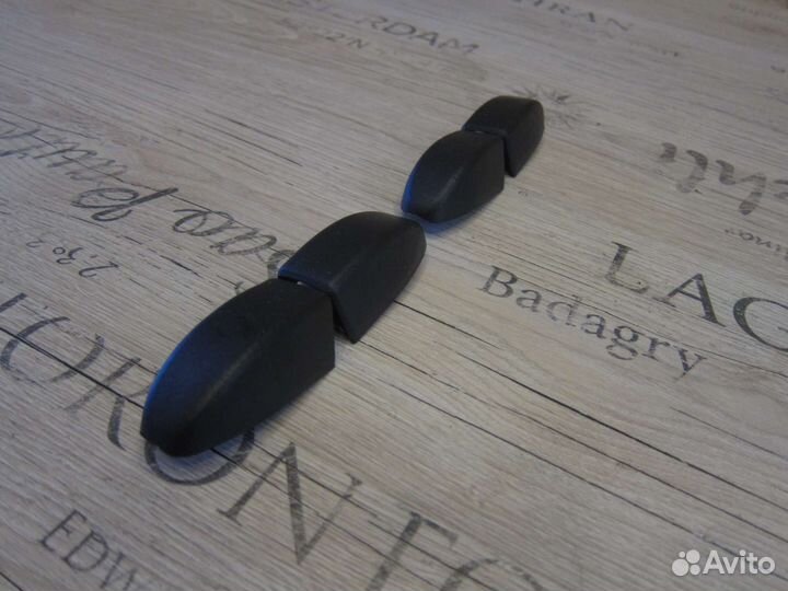 Коллекционные уголки уплотнители бампера ваз 21011